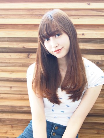 マーメイドアッシュのストレートロングヘアで愛されガール♪