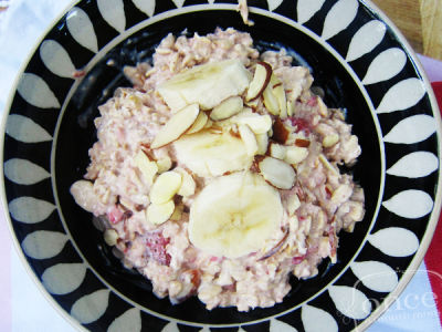 Banana Berry Soaked Oats