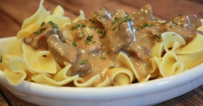 Slow Cooker Beef Stroganoff - Dump and Go Dinner