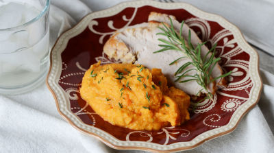 Turkey with Cauliflower Carrot Herb Mash - Lunch Version