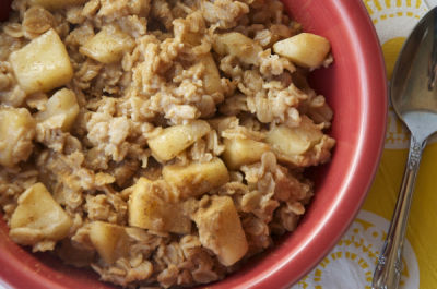 Family Friendly Apple Spice Oatmeal