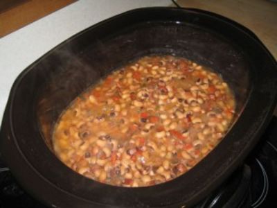 Slow Cooker Black-Eyed Peas - Ready to Eat Dinner
