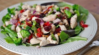 Better Than the Freezer Aisle: Lean Cuisine Copycat Cranberry Pecan Chicken Salad Topper - Dump and Go Dinner