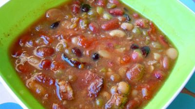 Slow Cooker 15 Bean Soup - Dump and Go Dinner