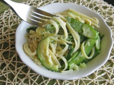 Parmesan Linguine with Snap Peas