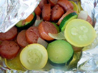 Sausage and Summer Vegetable Packets - Dump and Go Dinner