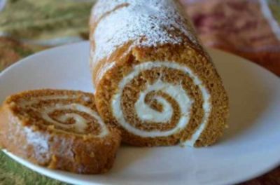 Catie's Pumpkin Roll