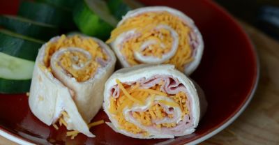 Ham and Cheese Picnic Pinwheels - Lunch Version