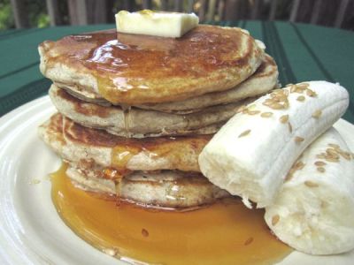 Banana Flax Pancakes