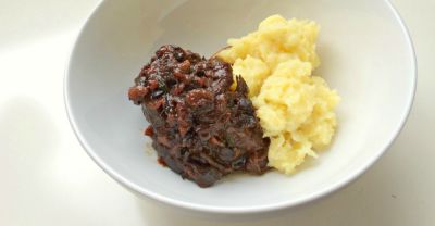 Instant Pot Cherry Bacon Braised Short Ribs