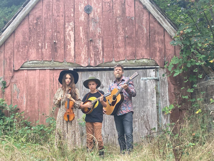 Halloween Fun with The Hatton Family Band Humboldt Brews Arcata, CA