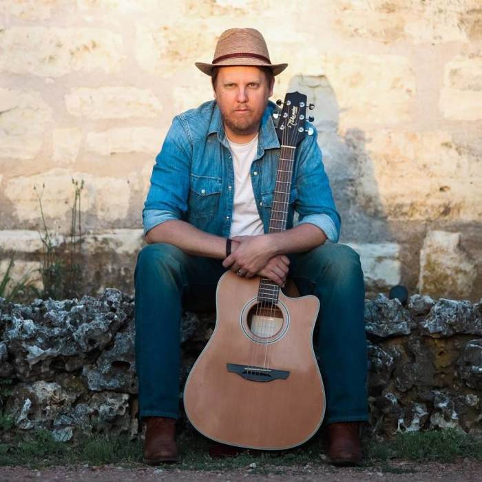 Brent Ryan Pickers Circle- Opened Unplugged Acoustic Jam @ Luckenbach Brent Ryan Pickers Circle- Opened Unplugged Acoustic Jam @ Luckenbach