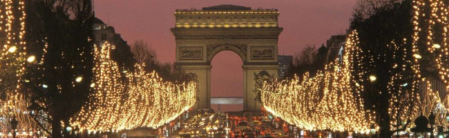 Arc de Triumphe by night