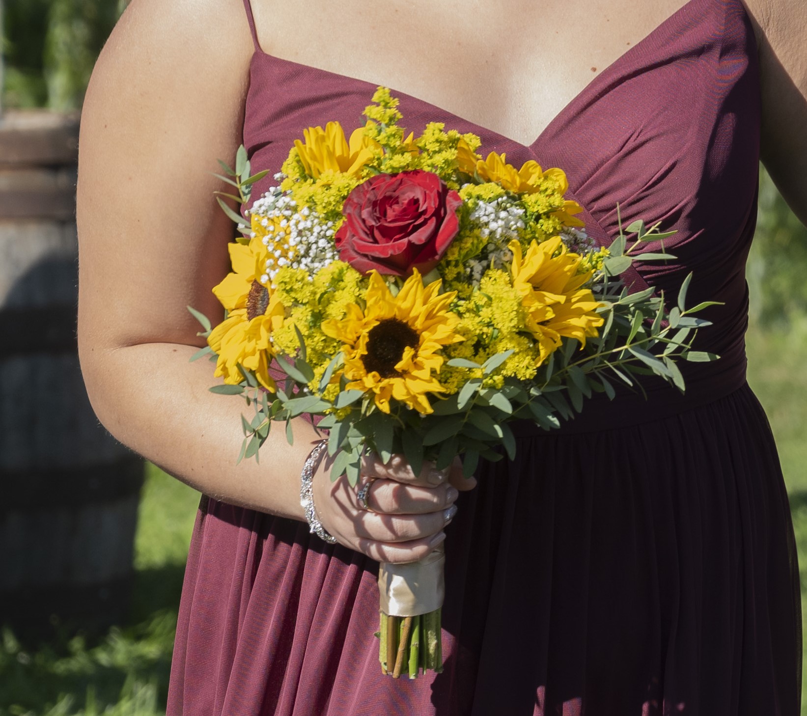 Send Bridemaids Bouquets Sunflower in Huntingdon, PA - Weaver the Florist & Gifts Send Bridemaids Bouquets Sunflower in Huntingdon, PA - Weaver the Florist & Gifts