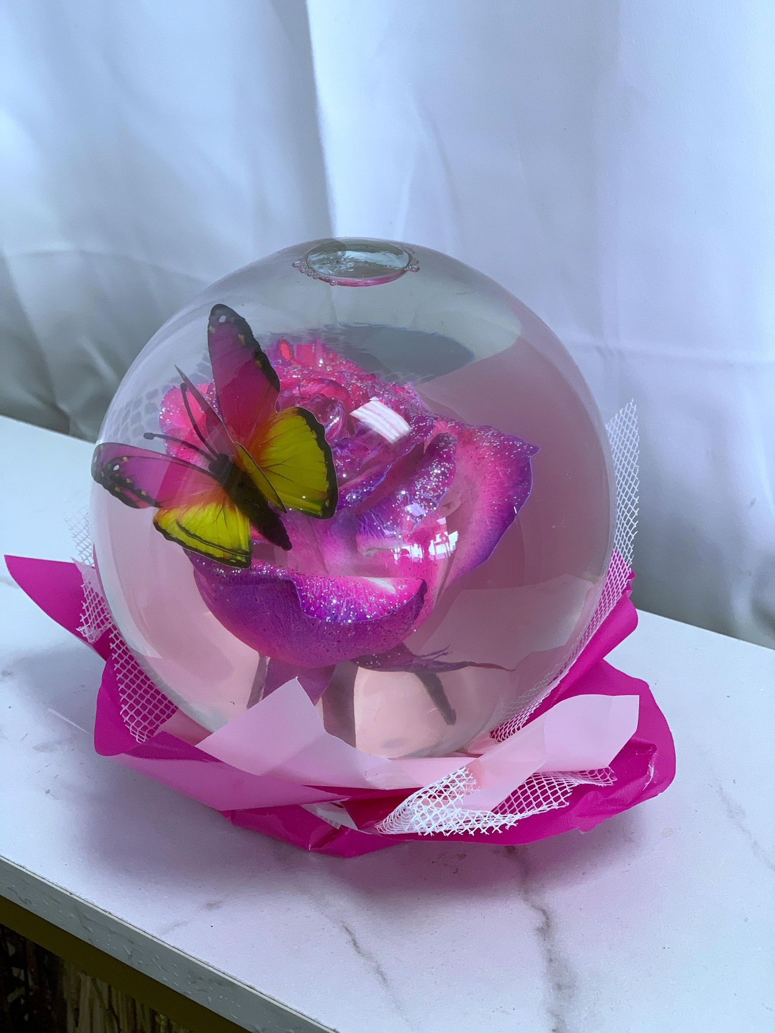 Send Assorted Glitter Rose Globe - Pink and purple Rose in Oshawa, ON -  Lori's Hearts and Flowers, image size:1536x2048
