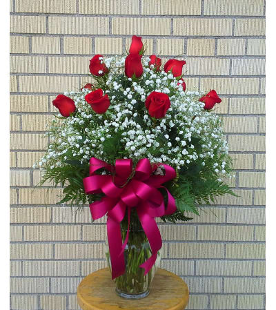 Classic Dozen Long Stem Rose Vase