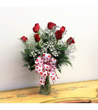 Classic Dozen Medium Stem Rose Vase