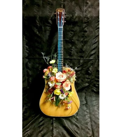 CUSTOM ARRANGEMENT IN CLIENTS CONTAINER