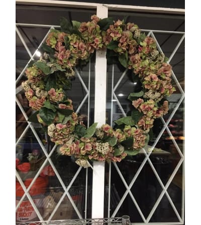 Hydrangea and Rice Flower Wreath