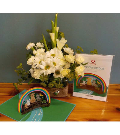 SYMPATHY ANIMAL LovePop Card with Arrangement