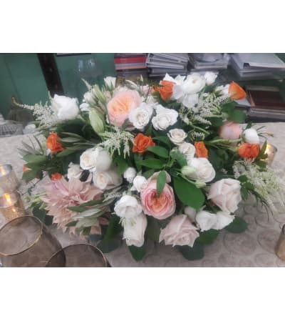 long and low center piece