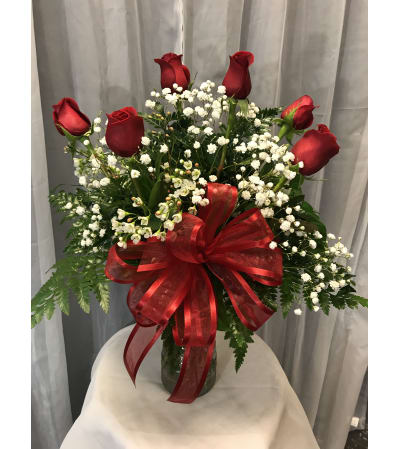 Ellingtons 6 Red Roses