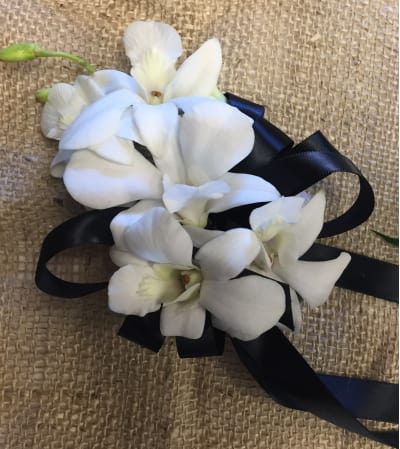 classi white corsage