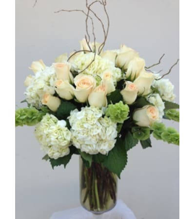 PEACH FLORAL BOUQUET