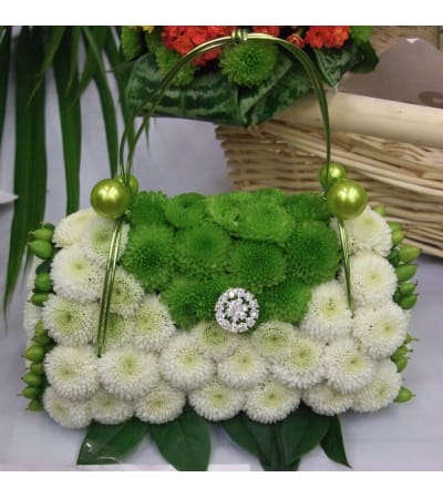 Pretty Purse Bouquet