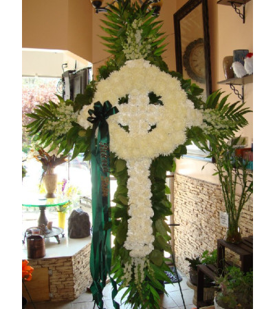 Celtic Cross all white (Please call for availability) Celtic Cross all white (Please call for availability)