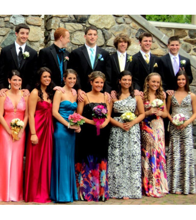 CUSTOM HANDTIED BOUQUET FOR HOMECOMING OR PROM CUSTOM HANDTIED BOUQUET FOR HOMECOMING OR PROM