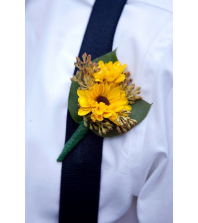 MINI SUNFLOWER BOUTONNIERE FOR LAPEL OR SUSPENDERS MINI SUNFLOWER BOUTONNIERE FOR LAPEL OR SUSPENDERS