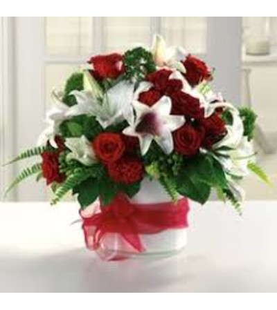 Lilies & Roses Lilies & Roses