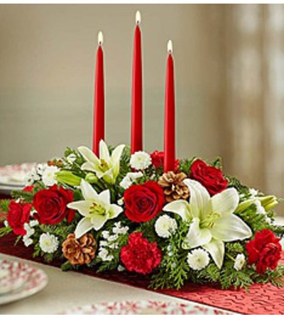 TRADITIONAL CHRISTMAS CENTERPIECE TRADITIONAL CHRISTMAS CENTERPIECE