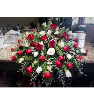 White and Red Rose Casket Piece White and Red Rose Casket Piece
