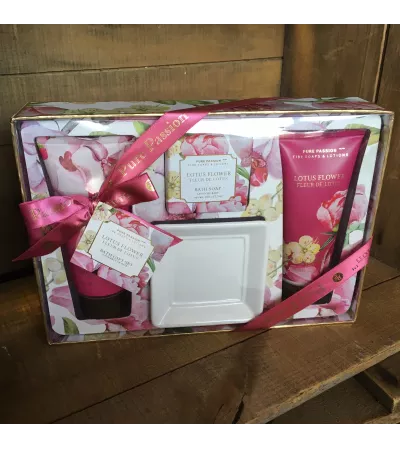 The Lotus Flower Bath Gift Set The Lotus Flower Bath Gift Set