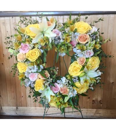 Classic Garden Sympathy Wreath Classic Garden Sympathy Wreath