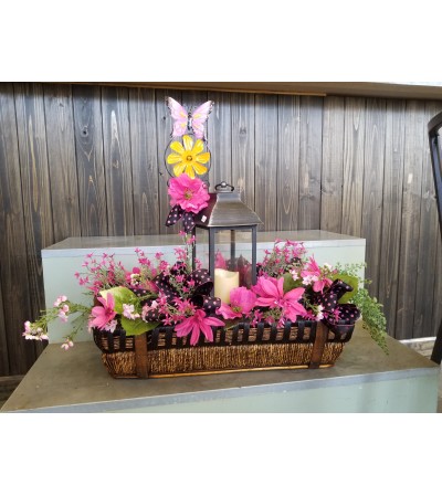 Garden Basket with Lantern, Pink Garden Basket with Lantern, Pink