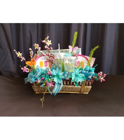 Garden Basket "Mom is Wow" Garden Basket "Mom is Wow"