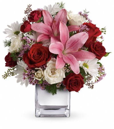 Teleflora's Happy in Love Bouquet Teleflora's Happy in Love Bouquet