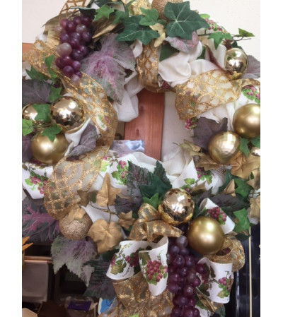 Gold and Grapes Wreath Gold and Grapes Wreath