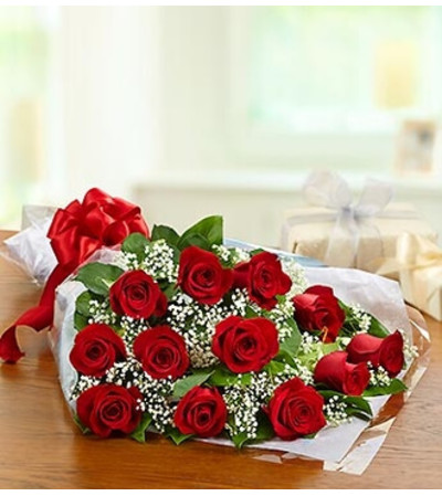 One Dozen Rose Presentation Bouquet - Red One Dozen Rose Presentation Bouquet - Red
