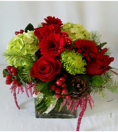 Gorgeous Red Christmas Bouquet Gorgeous Red Christmas Bouquet
