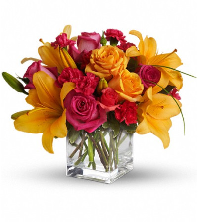 Teleflora's Uniquely Chic Teleflora's Uniquely Chic