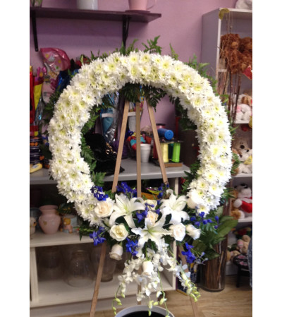 peaceful white and blue wreath peaceful white and blue wreath