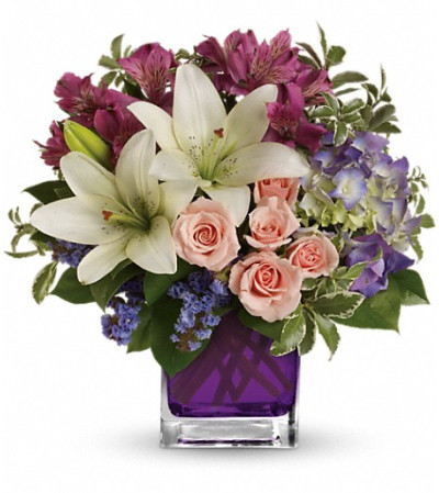 Teleflora's Garden Romance Teleflora's Garden Romance