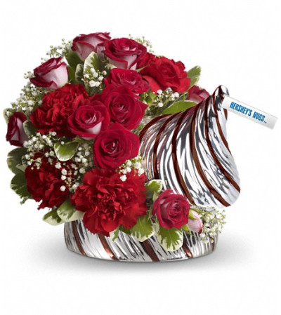 HERSHEY'S HUGS™ Bouquet by Teleflora HERSHEY'S HUGS™ Bouquet by Teleflora