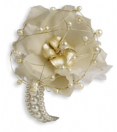 Shimmering Pearls Corsage Shimmering Pearls Corsage
