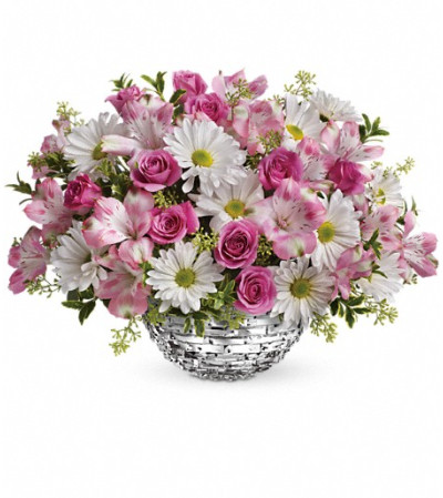 Teleflora's Facets Of Spring Centerpiece Teleflora's Facets Of Spring Centerpiece