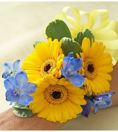 Country Wedding Corsage - Mini Gerbera Country Wedding Corsage - Mini Gerbera
